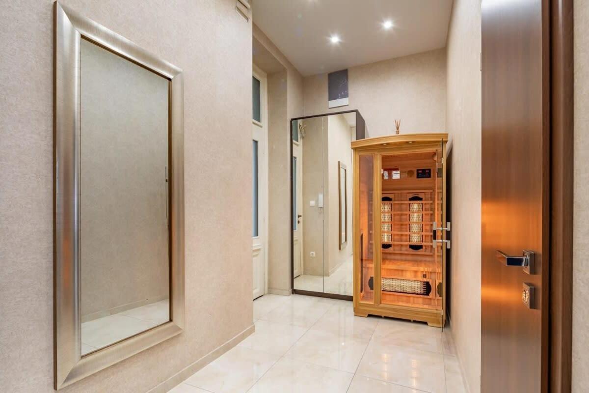 Splendid Perfectly Located Flat With Sauna Budapeste Exterior foto