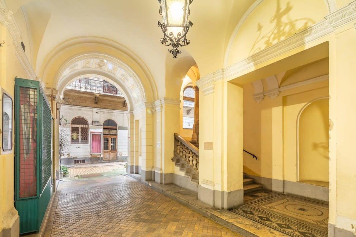 Splendid Perfectly Located Flat With Sauna Budapeste Exterior foto