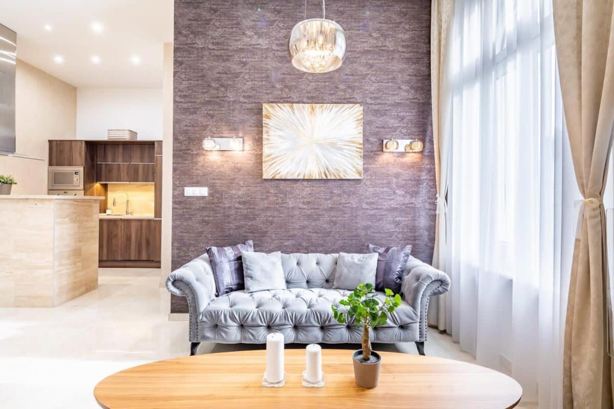 Splendid Perfectly Located Flat With Sauna Budapeste Exterior foto