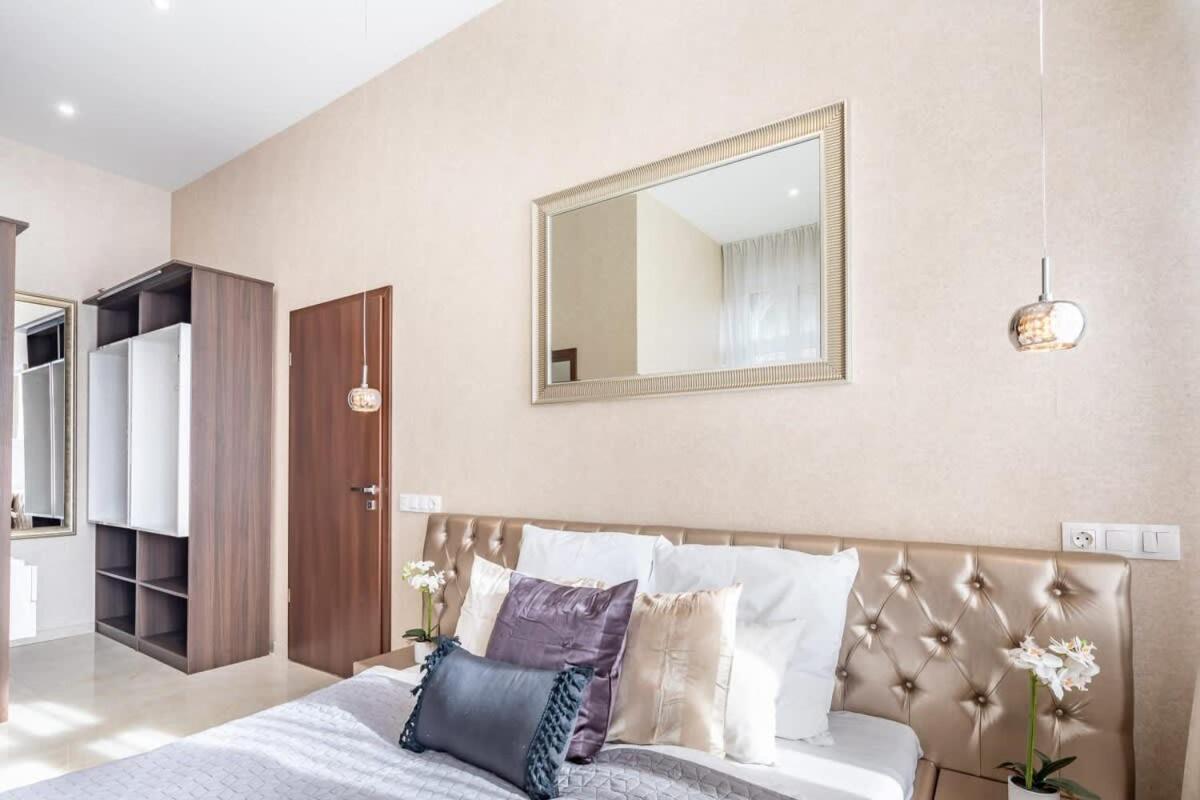 Splendid Perfectly Located Flat With Sauna Budapeste Exterior foto