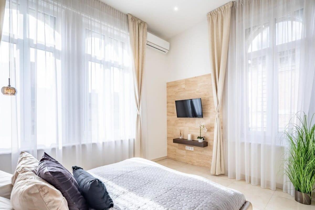 Splendid Perfectly Located Flat With Sauna Budapeste Exterior foto